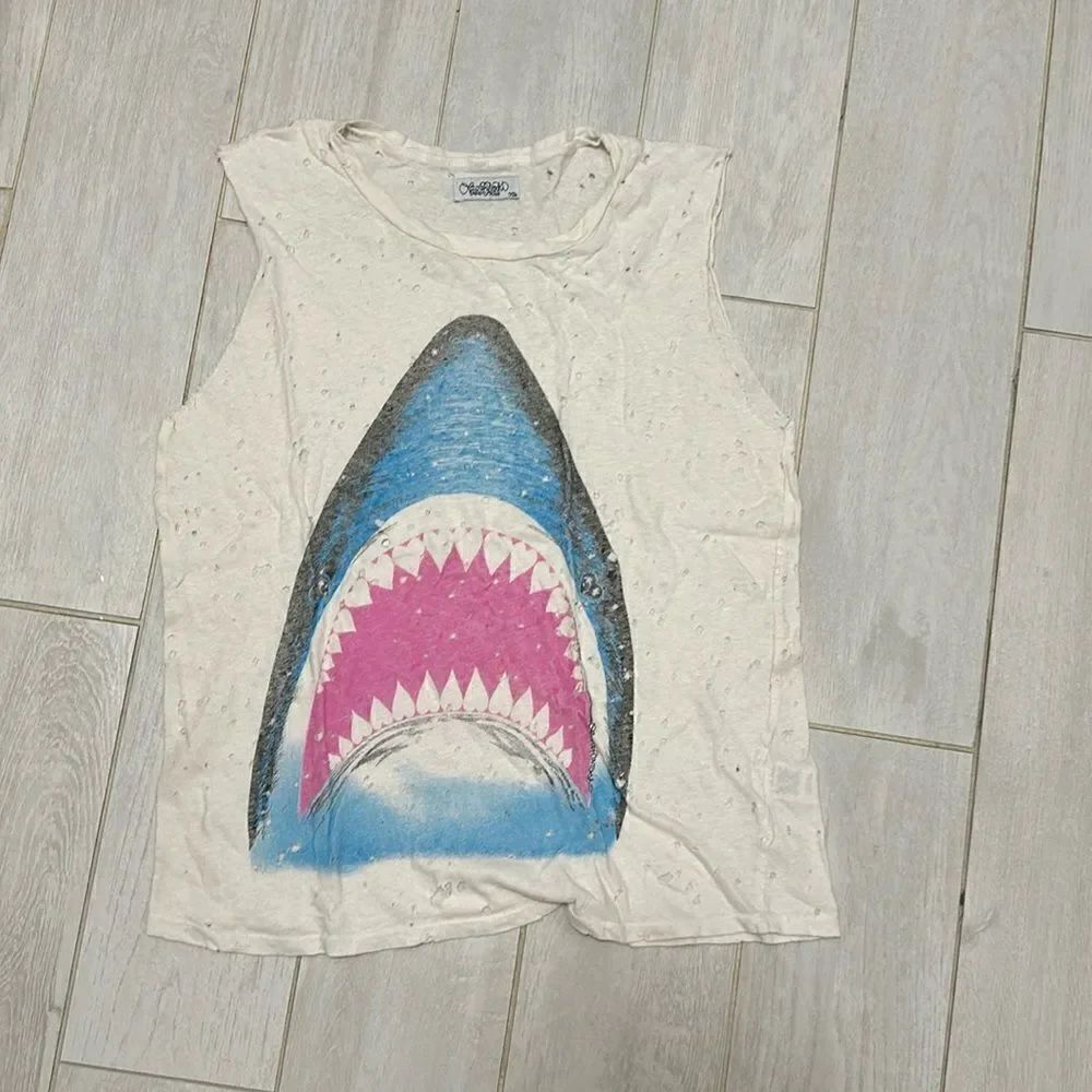Lauren Moshi XS distressed shark tank